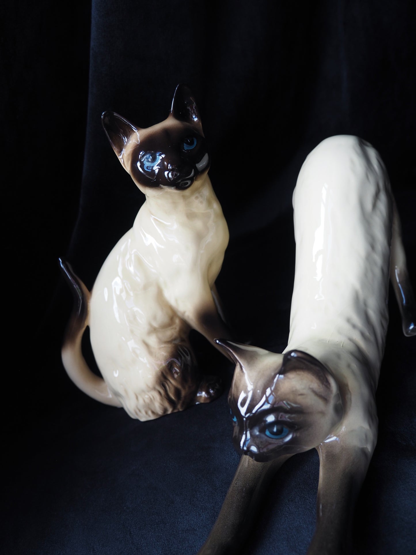 CERAMIC SIAMESE KITTIES