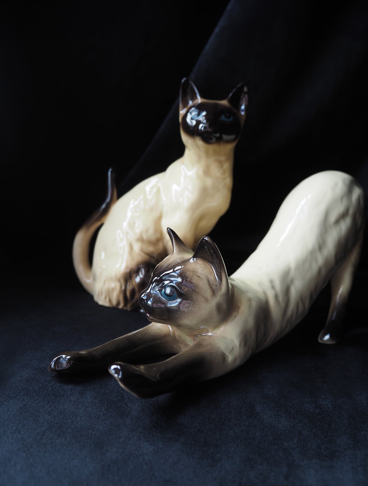 CERAMIC SIAMESE KITTIES