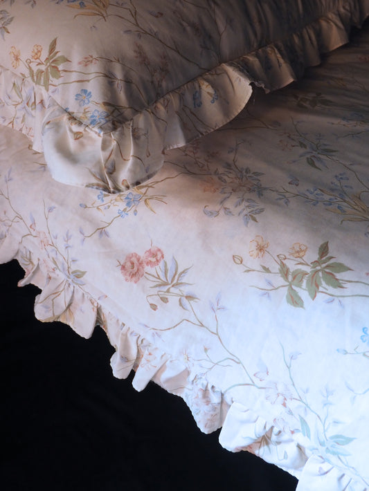 FLORAL FRILL DUVET SET