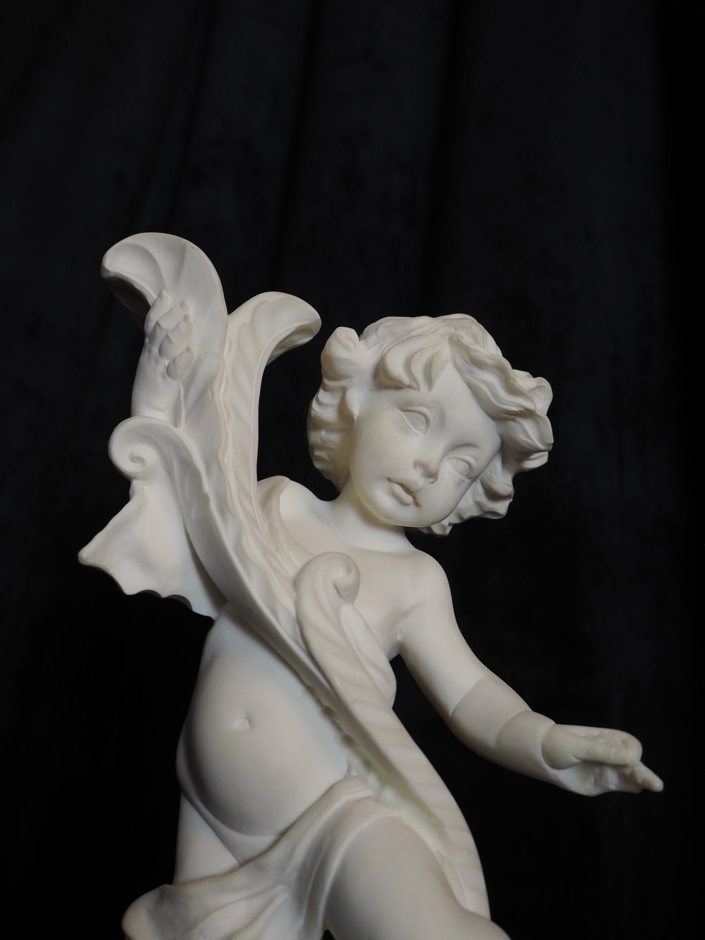 ITALIAN ALABASTER CHERUB